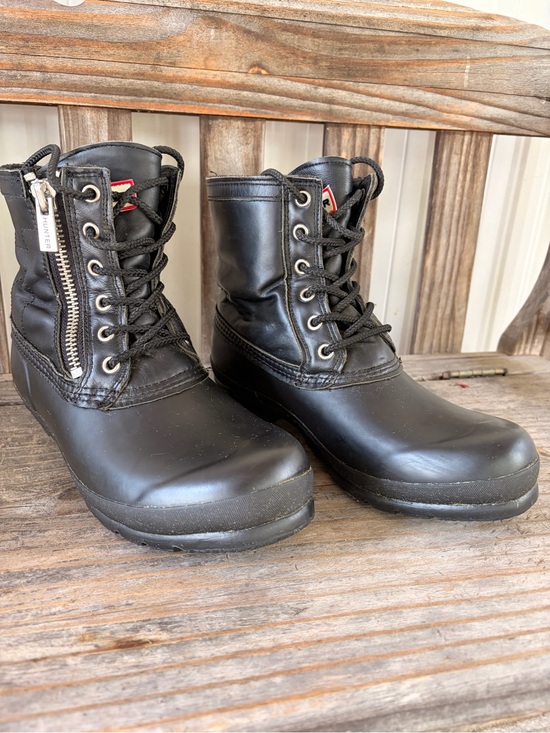 Hunter Shoes - Hunter Black Lace-Up Boot Interior